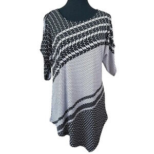 Chico's  Womens Size 1 US Small Geo Short Sleeve Jersey Top